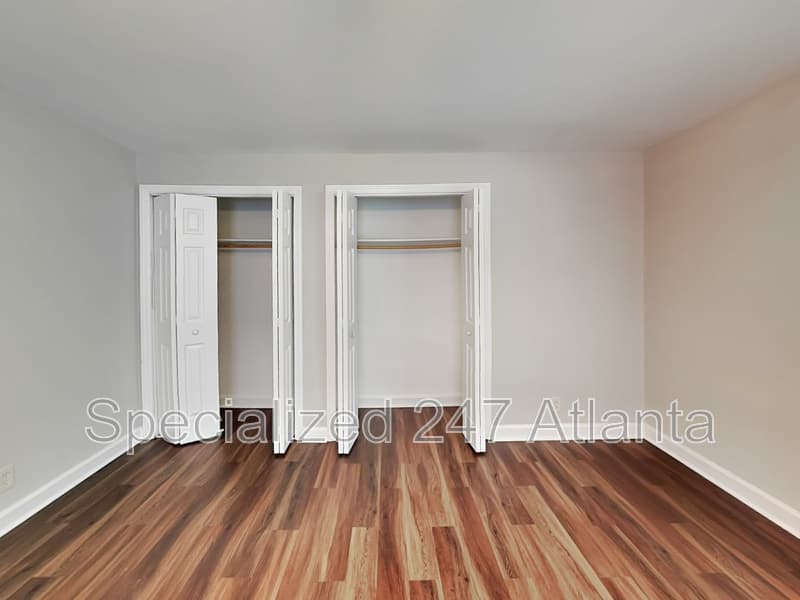 Atlanta Condo: 111 Leathers Cir NW