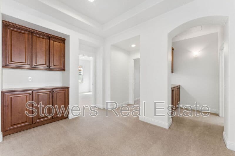 Danville House: 310 La Spezia