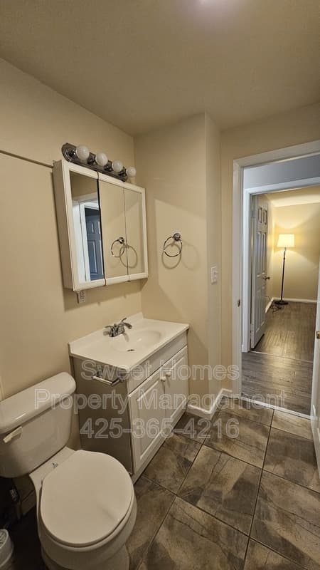 Kirkland House: 12828 111th Avenue Northeast