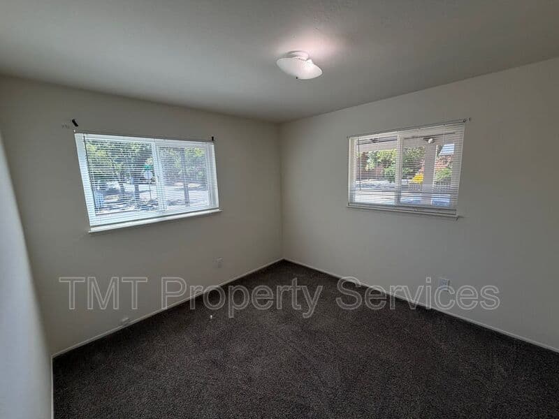Sacramento House: 2431 33rd St.