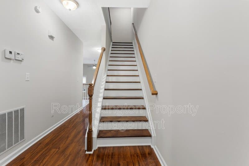 Lexington House: 1625 Nicholasville Road Unit 601