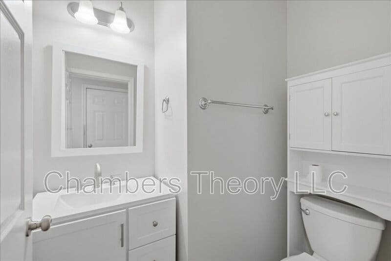 Chantilly House: 42211 Marcy Way