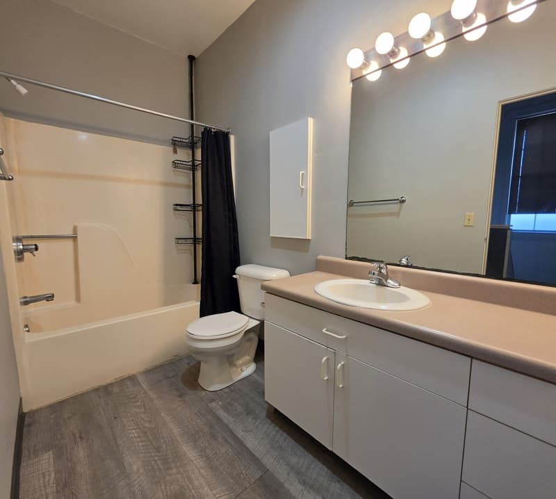 Berlin Condo: 107 Water Street