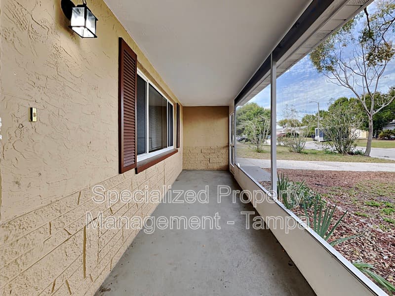 New Port Richey House: 6116 1st Ave