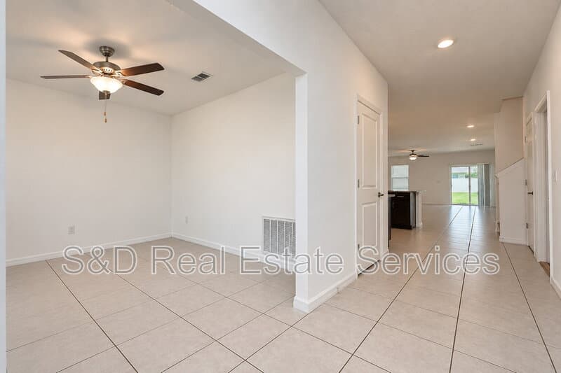 Bartow House: 2767 Red Egret Dr.