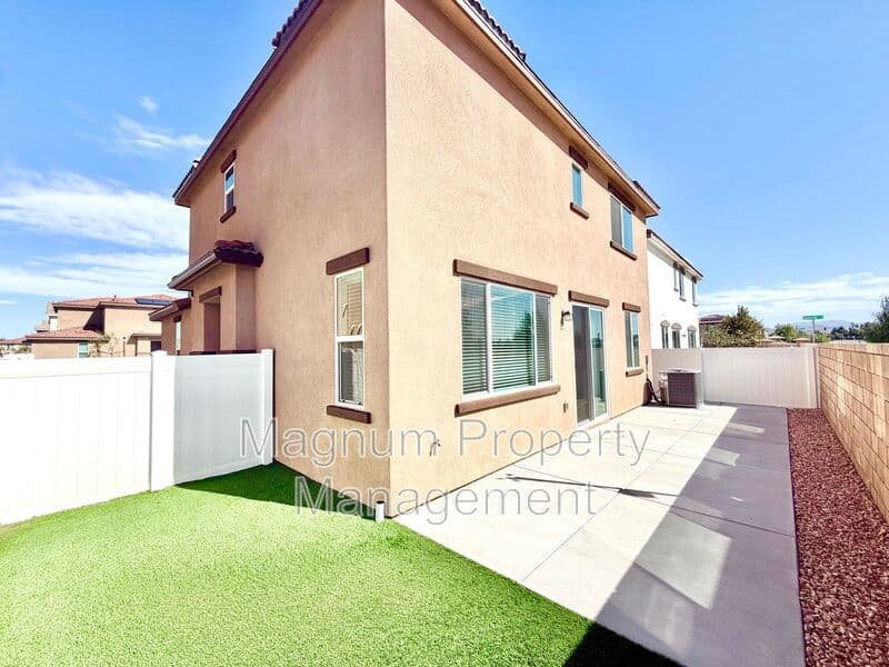Winchester House: 31799 Woodbank Way