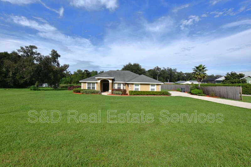 Lakeland House: 5029 1st St. SE