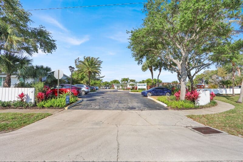 West Palm Beach House: 4011 36th Ct - 5D