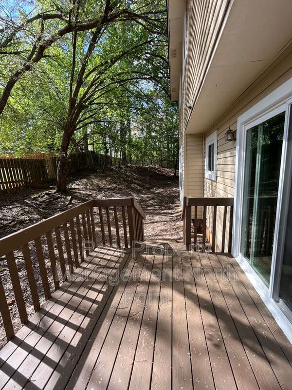 Johns Creek House: 11010 Spotted Pony Trail