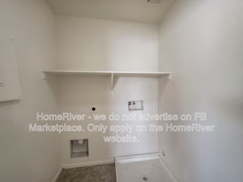 Maricopa House: 42706 W Hillman Dr