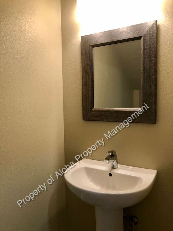 Boise House: 3526 E. Grand Forest Dr.