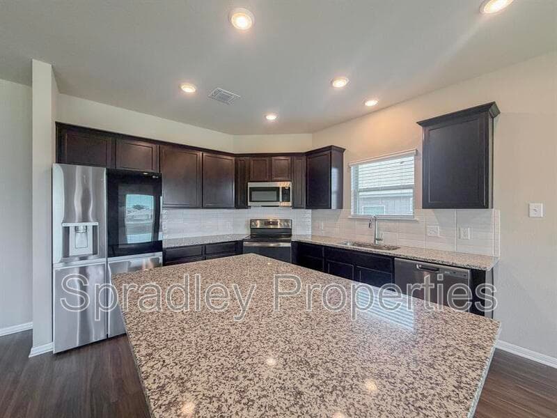 Temple House: 2037 Yarrelton Dr.