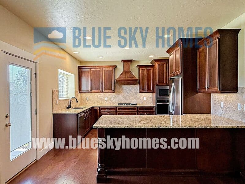 Meridian House: 1405 West Elias Drive