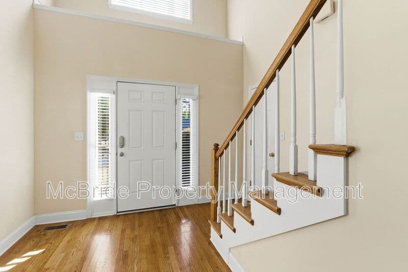 Evans House: 330 Gardenia Drive