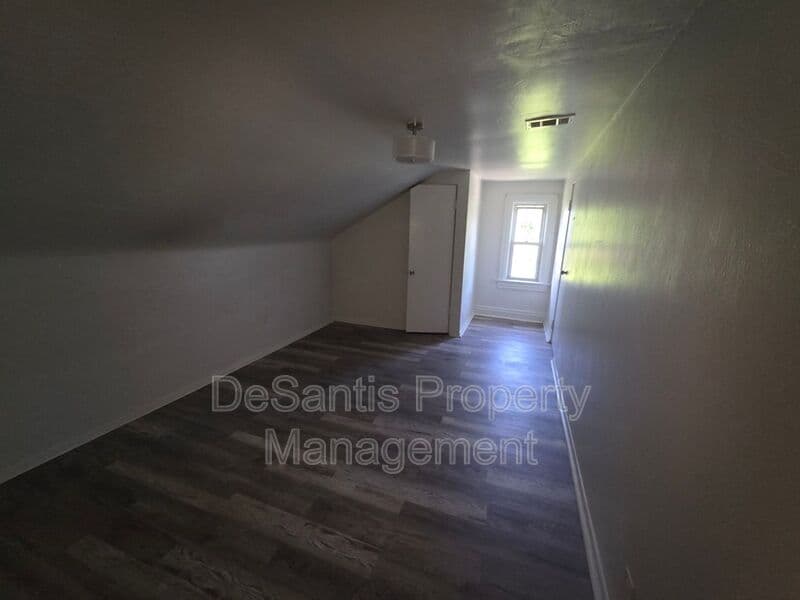 East Liberty Condo: 621-623 Lincoln Avenue