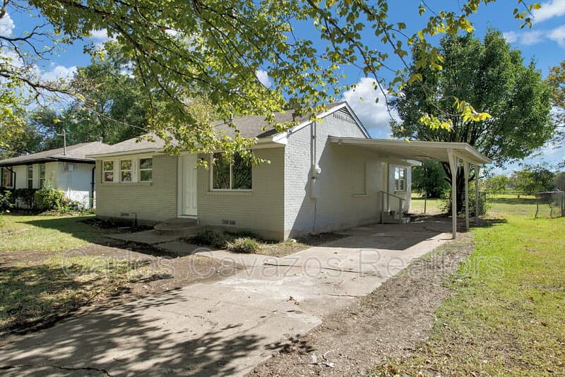 Mesquite House: 1924 Rayburn Ave.