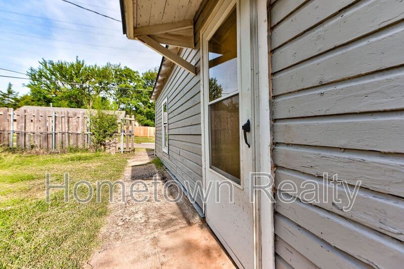 Oklahoma City House: 1801 E Madison Street