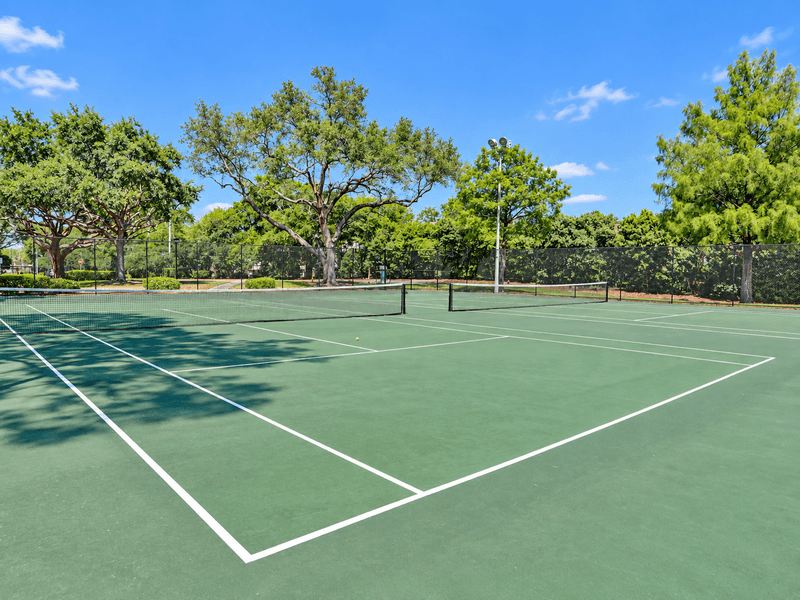 Altamonte Springs Condo: 305 Lakepointe Drive