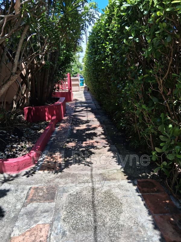 Miami House: 3666 Southwest 13 Terrace