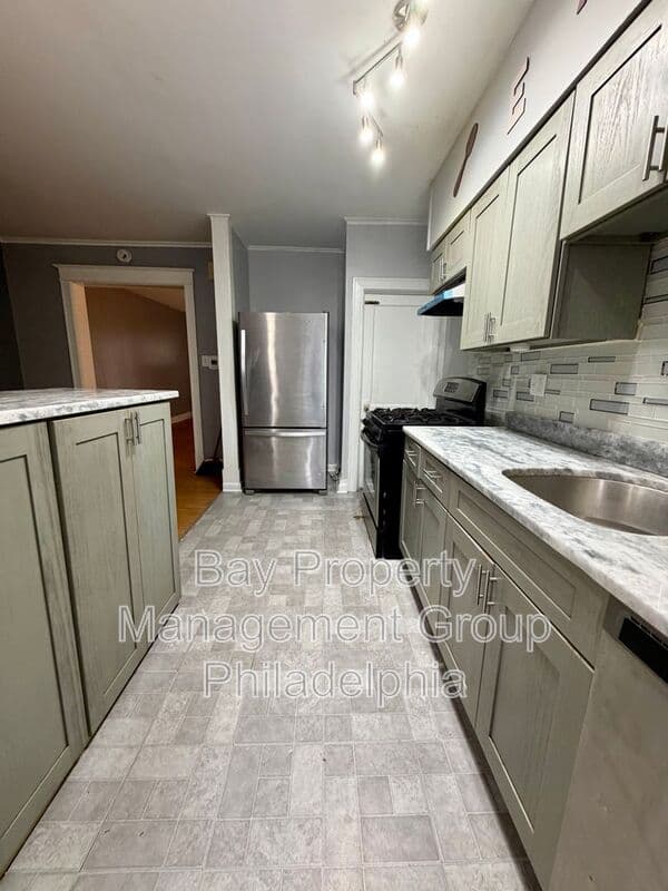 Philadelphia House: 7207 Sommers Rd