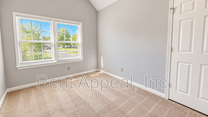 Loganville House: 4284 Fiddlers Bnd