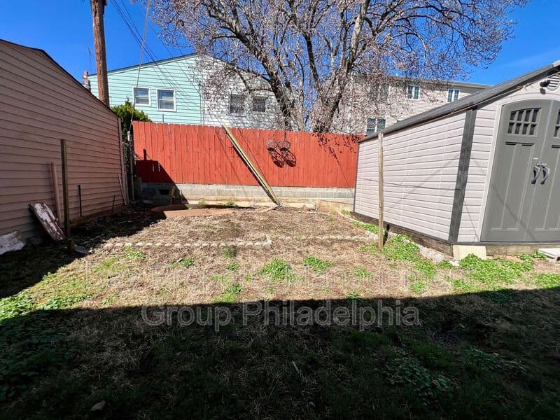 Philadelphia House: 2988 Welsh Rd