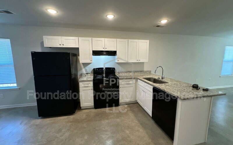 West Memphis House: 2510 SL Henry Street