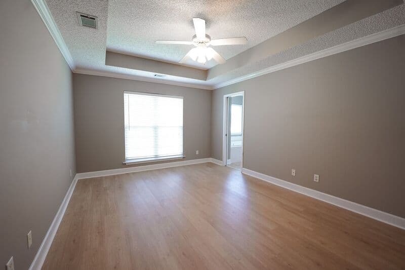 Richmond Hill House: 909 Young Way
