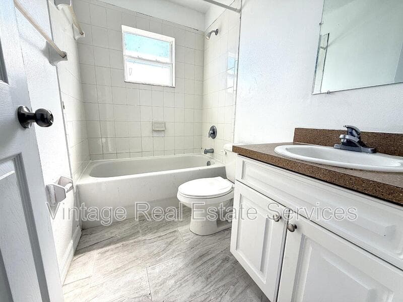 St Petersburg House: 720 Newton Avenue