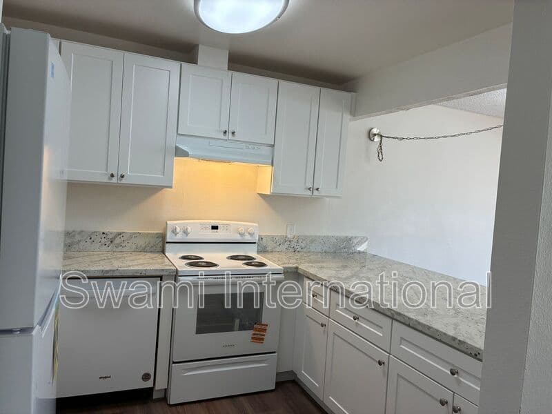 Garden Grove Condo: 13111 Magnolia St
