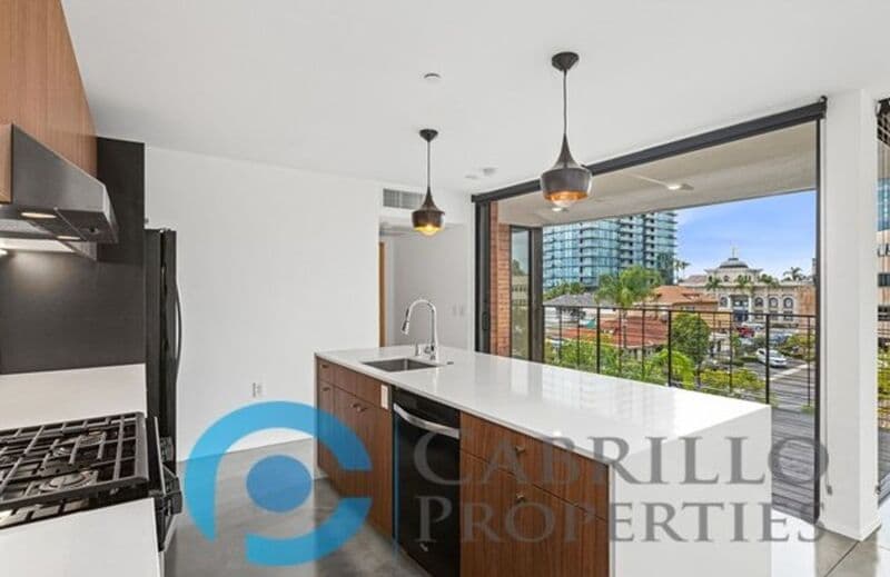 San Diego Condo: 2870 Fourth Ave