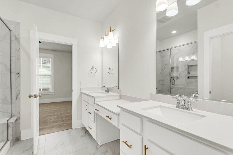 Summerville Townhome: 254 Symphony Ave
