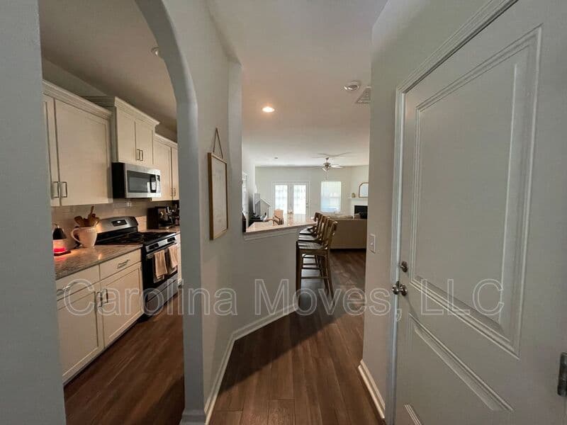 Greenville Townhome: 5 Alkanet Way