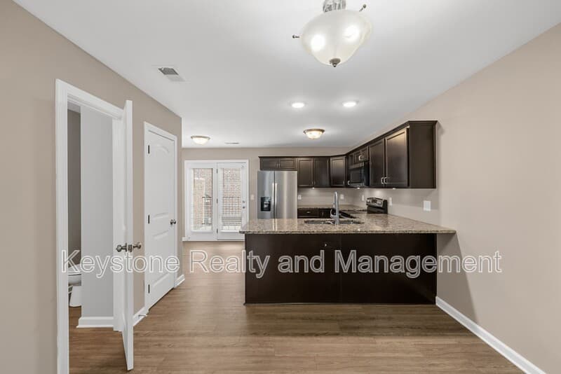 Clarksville Townhome: 301 Landrum Place