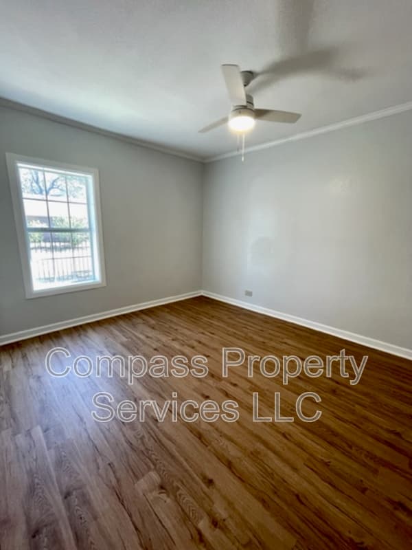 Waco House: 2608 Bosque Blvd