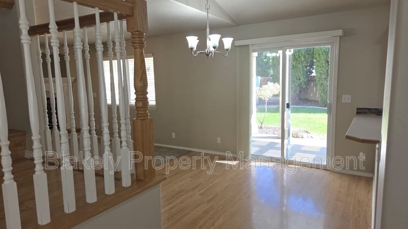 Nampa House: 72 N. Pleasant Hill Dr.