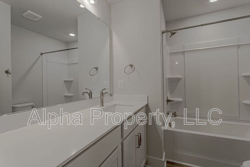 Moore Townhome: 1326 Maplesmith Way