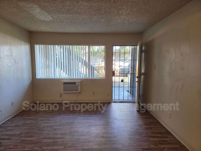 Fairfield House: 1190 Dana Drive