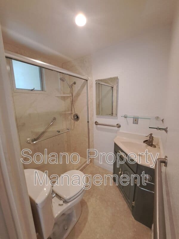 Vacaville Condo: 100 Luzena Ave