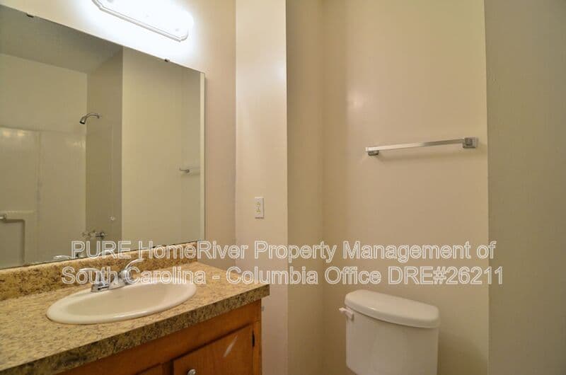 Columbia House: 22A Prices Ct
