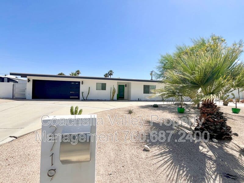 Palm Springs House: 2719 E Ventura Road