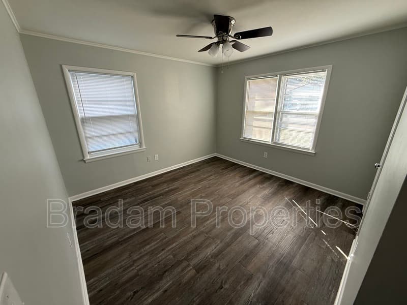 Tulsa House: 4753 S Lawton Ave