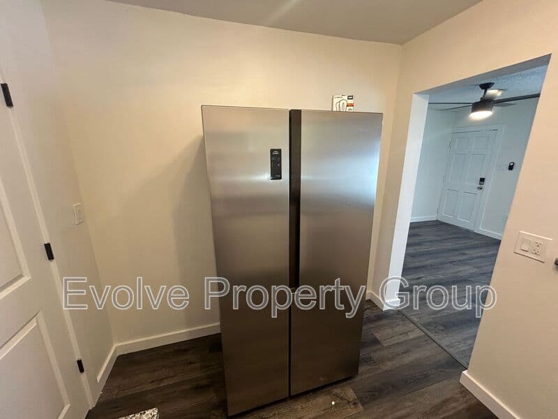 Orlando House: 1303 E Harding St