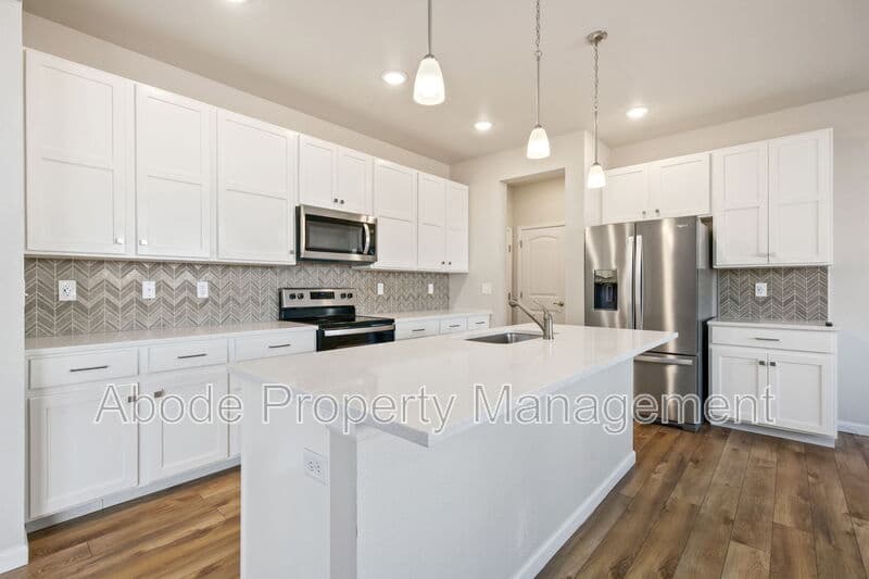 Greeley House: 1223 104th Avenue