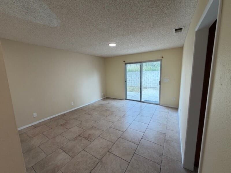 National City Condo: 1609 Grove Street Unit B