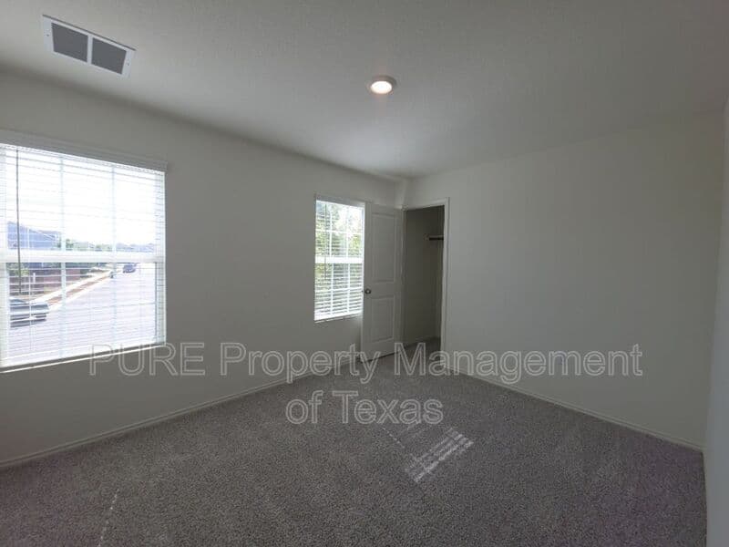 Austin House: 10712 Sunday Drive