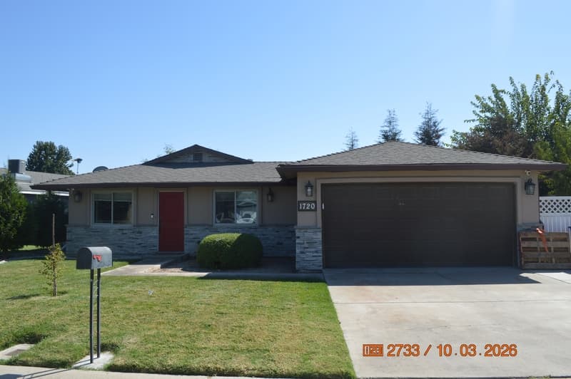 Livingston House: 1720 Hickory Avenue