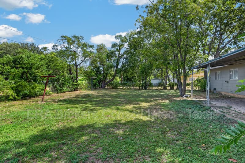 Schertz House: 213 Aviation