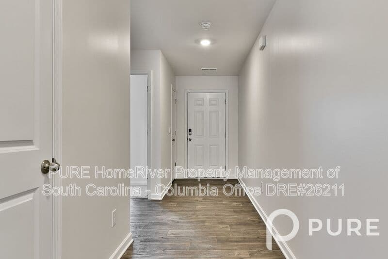 Lugoff House: 173 Rippling Way