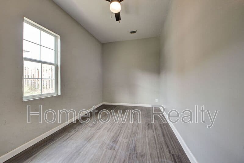 Oklahoma City House: 1801 E Madison Street